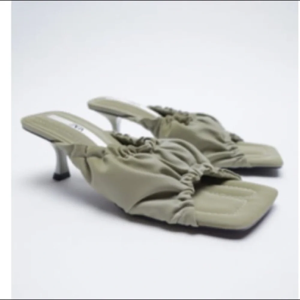 Zara Sandals - Picture 1 of 5
